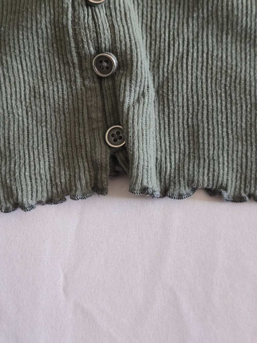 American Eagle Ribbed Button Front Ruffle Hem Long Sleeve Size Small - Picture 5 of 9
